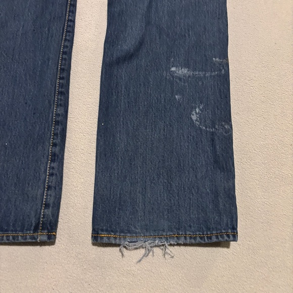Levis 501 Jeans Mens 32x32 Blue Straight Leg Regular Denim Grunge Casual - Picture 8 of 9